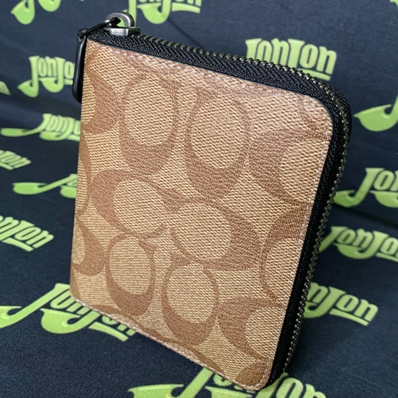 Coach Medium Zip Around Wallet in Signature Canvas - Picture 3 of 8